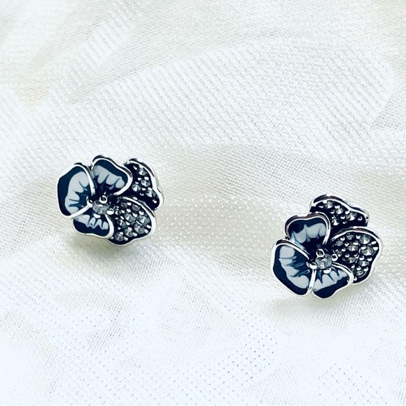 NWOT Sterling Silver 925 Two-Tone Blue Flowers Stud Earrings - Picture 7 of 14